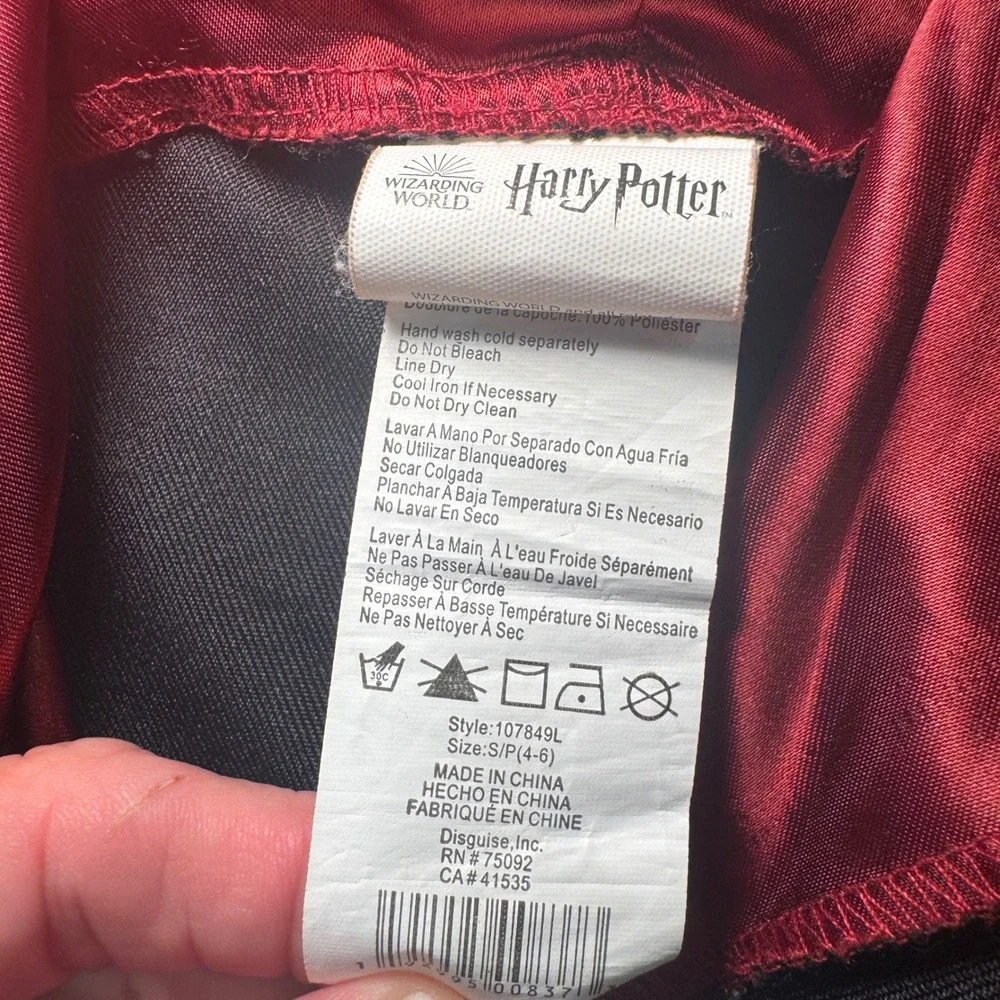Harry Potter Gryffindor Robe Costume Set Kids Small 4-6 Scarf Tie Socks Disguise